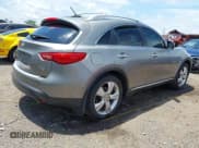 ✅ 2010 Infiniti FX • VIN: JN8AS1MW8AM855014 • Lot: 42581928. Wystawiony na IAAI z przebiegiem 262 728 mil. Bezpłatny archiwum sprzedaży aukcyjnych z USA i szczegółowy raport historii pojazdu na DreamBid. Zdjęcie 4.