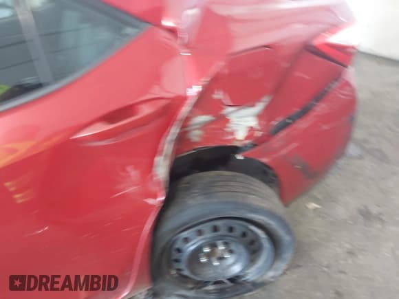 ✅ 2014 Toyota Corolla S Plus • VIN: 2T1BURHE5EC148949 • Lot: 42764748. Wystawiony na IAAI z przebiegiem 168 265 mil. Bezpłatny archiwum sprzedaży aukcyjnych z USA i szczegółowy raport historii pojazdu na DreamBid. Zdjęcie 6.