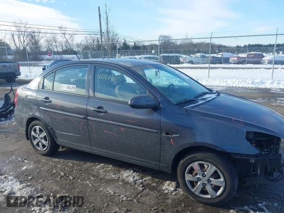 ✅ 2008 Hyundai Accent GLS • VIN: KMHCN46C38U232647 • Лот: 41261215. Опубликован ранее на IAAI с пробегом 191 924 миль. Бесплатный доступ к архиву аукционных продаж из США и подробный отчёт об истории автомобиля на DreamBid. Изображение 13.
