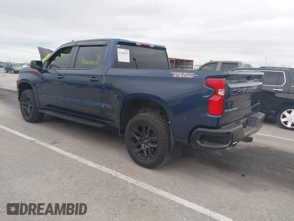 ✅ 2022 Chevrolet Silverado 1500 LT Trail Boss • VIN: 1GCPYFED7NZ188749 • Lot: 41905503. Wystawiony na IAAI z przebiegiem 49 383 mil. Bezpłatny archiwum sprzedaży aukcyjnych z USA i szczegółowy raport historii pojazdu na DreamBid. Zdjęcie 3.