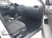 ✅ 2014 Volkswagen Jetta TDI w/Premium/Nav • VIN: 3VWLL7AJ4EM301098 • Lot: 42444151. Listed on IAAI with 180,750 mi. Free auction sales archive from the USA and detailed vehicle history report at DreamBid. Image 5.