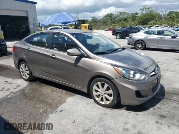 2012 Hyundai Accent GLS с VIN KMHCU4AE3CU035899, выставлен на аукционе Copart как лот 68440305 с пробегом 70 503 миль миль и Чистый • Clean title. История ставок и продаж доступна на DreamBid. Изображение 4.