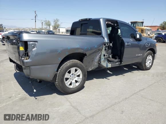 ✅ 2017 Nissan Titan SV • VIN: 1N6AA1C58HN554283 • Lot: 70522474. Listed on Copart with 59,794 mi. Free auction sales archive from the USA and detailed vehicle history report at DreamBid. Image 3.