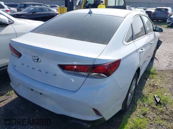2019 Hyundai Sonata SE with VIN 5NPE24AF2KH814912, listed as a IAAI auction lot 43189754 with 66,938 mi miles and . Bid and sale history available at DreamBid. Image 4.