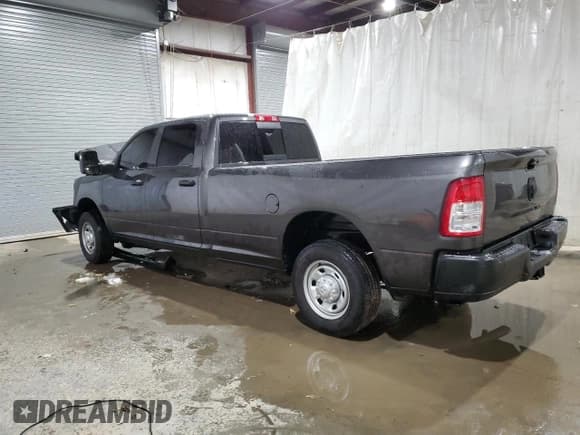 ✅ 2024 Ram 2500 Tradesman • VIN: 3C6UR4HJ7RG300646 • Lot: 82563584. Listed on Copart with 761 mi. Free auction sales archive from the USA and detailed vehicle history report at DreamBid. Image 2.