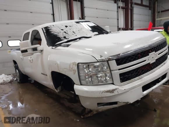 ✅ 2014 Chevrolet Silverado 2500HD LTZ • VIN: 1GC1KYC87EF187580 • Лот: 41524629. Опубликован ранее на IAAI с пробегом Не указан. Бесплатный доступ к архиву аукционных продаж из США и подробный отчёт об истории автомобиля на DreamBid. Изображение 1.