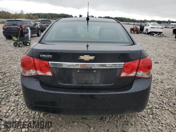 ✅ 2012 Chevrolet Cruze LS • VIN: 1G1PC5SHXC7257306 • Lot: 85711255. Listed on Copart with 223,443 mi. Free auction sales archive from the USA and detailed vehicle history report at DreamBid. Image 6.