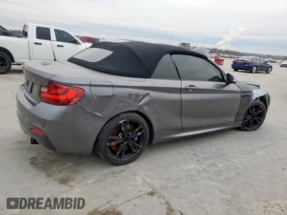 ✅ 2017 BMW 2 Series • VIN: WBA2L1C58HV666130 • Lot: 46123495. Wystawiony na Copart z przebiegiem Nie podano. Bezpłatny archiwum sprzedaży aukcyjnych z USA i szczegółowy raport historii pojazdu na DreamBid. Zdjęcie 3.