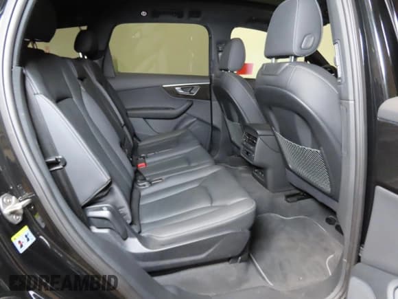 ✅ 2025 Audi Q7 Premium • VIN: WA1ACBF71SD002437 • Лот: 87262884. Опубликован ранее на Copart с пробегом 5 934 миль. Бесплатный доступ к архиву аукционных продаж из США и подробный отчёт об истории автомобиля на DreamBid. Изображение 6.