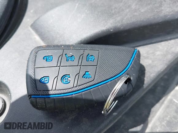 ✅ 2023 Chevrolet Tahoe High Country • VIN: 1GNSKTKL0PR214835 • Lot: 42347599. Wystawiony na IAAI z przebiegiem 53 799 mil. Bezpłatny archiwum sprzedaży aukcyjnych z USA i szczegółowy raport historii pojazdu na DreamBid. Zdjęcie 11.