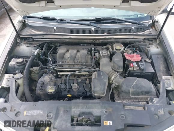 ✅ 2013 Lincoln MKS • VIN: 1LNHL9DK0DG611181 • Lot: 42840234. Listed on IAAI with 118,435 mi. Free auction sales archive from the USA and detailed vehicle history report at DreamBid. Image 10.