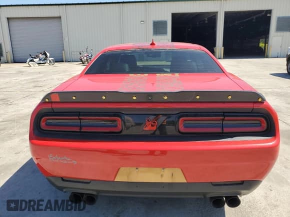 ✅ 2016 Dodge Challenger R/T Scat Pack • VIN: 2C3CDZFJ3GH337648 • Lot: 60292124. Wystawiony na Copart z przebiegiem 108 337 mil. Bezpłatny archiwum sprzedaży aukcyjnych z USA i szczegółowy raport historii pojazdu na DreamBid. Zdjęcie 6.