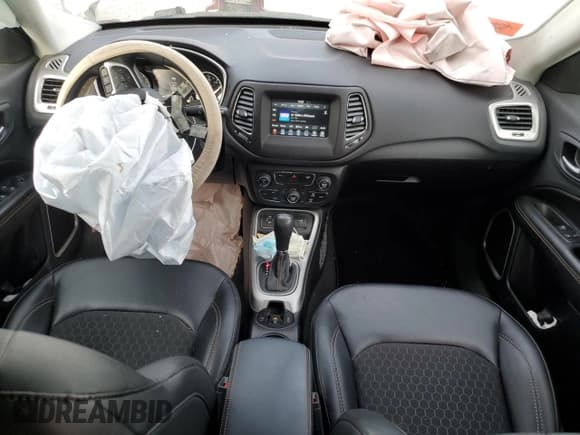 ✅ 2018 Jeep Compass Altitude • VIN: 3C4NJCBB8JT414344 • Lot: 93191135. Listed on Copart with 20,972 mi. Free auction sales archive from the USA and detailed vehicle history report at DreamBid. Image 8.