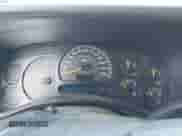 2005 Chevrolet Suburban LS z VIN 1GNFK16ZX5J202174, wystawiony jako IAAI lot #42670445 z przebiegiem 228 129 mil mil oraz . Historia ofert i sprzedaży dostępna na DreamBid. Obrazek 7.