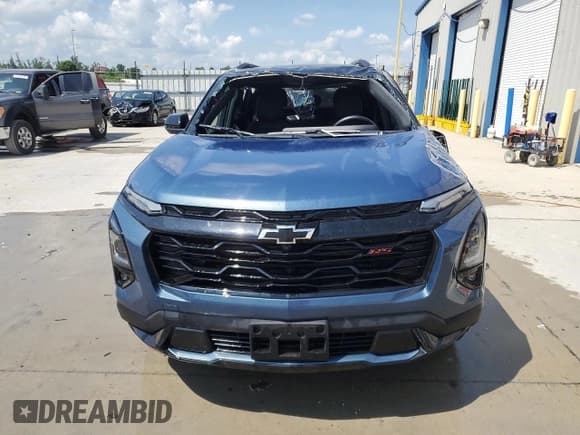 ✅ 2025 Chevrolet Equinox FWD RS • VIN: 3GNAXLEG2SL119480 • Lot: 62281625. Wystawiony na Copart z przebiegiem 10 614 mil. Bezpłatny archiwum sprzedaży aukcyjnych z USA i szczegółowy raport historii pojazdu na DreamBid. Zdjęcie 5.
