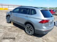 ✅ 2022 Volkswagen Tiguan S • VIN: 3VV1B7AX3NM021594 • Лот: 42152549. Опубликован ранее на IAAI с пробегом 42 521 миль. Бесплатный доступ к архиву аукционных продаж из США и подробный отчёт об истории автомобиля на DreamBid. Изображение 3.