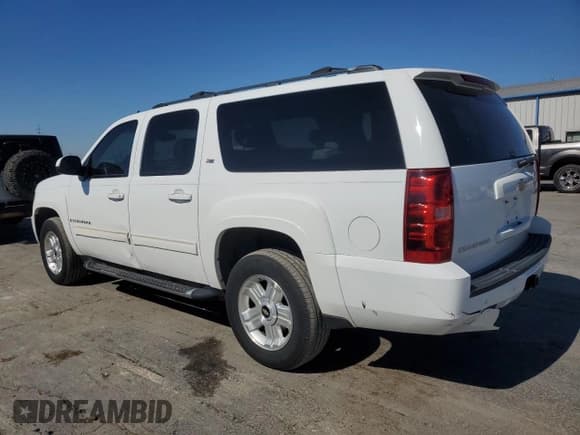 ✅ 2009 Chevrolet Suburban 1LT • VIN: 1GNFK263X9R238097 • Lot: 76802454. Wystawiony na Copart z przebiegiem 235 161 mil. Bezpłatny archiwum sprzedaży aukcyjnych z USA i szczegółowy raport historii pojazdu na DreamBid. Zdjęcie 2.