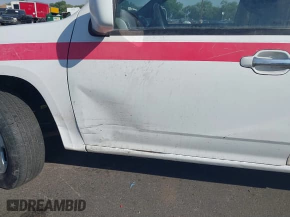 ✅ 2011 Chevrolet Colorado 1LT • VIN: 1GCESCF98B8102979 • Lot: 39856131. Listed on IAAI with 252,306 mi. Free auction sales archive from the USA and detailed vehicle history report at DreamBid. Image 6.