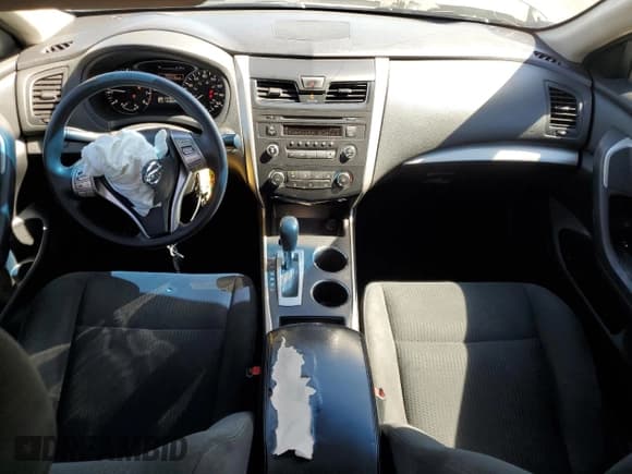 ✅ 2015 Nissan Altima 2.5 • VIN: 1N4AL3AP5FN397635 • Lot: 84062655. Wystawiony na Copart z przebiegiem 144 973 mil. Bezpłatny archiwum sprzedaży aukcyjnych z USA i szczegółowy raport historii pojazdu na DreamBid. Zdjęcie 8.