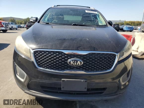 ✅ 2016 Kia Sorento LX • VIN: 5XYPGDA34GG061351 • Lot: 93342815. Wystawiony na Copart z przebiegiem 181 369 mil. Bezpłatny archiwum sprzedaży aukcyjnych z USA i szczegółowy raport historii pojazdu na DreamBid. Zdjęcie 5.