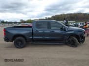 ✅ 2021 Chevrolet Silverado 1500 LT Trail Boss • VIN: 1GCPYFED2MZ187135 • Lot: 40942637. Wystawiony na IAAI z przebiegiem 95 100 mil. Bezpłatny archiwum sprzedaży aukcyjnych z USA i szczegółowy raport historii pojazdu na DreamBid. Zdjęcie 13.