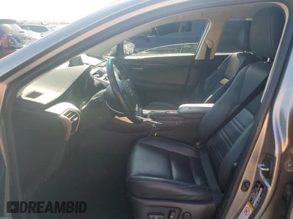 ✅ 2017 Lexus NX 200t • VIN: JTJBARBZ3H2102279 • Лот: 55218804. Опубликован ранее на Copart с пробегом 49 798 миль. Бесплатный доступ к архиву аукционных продаж из США и подробный отчёт об истории автомобиля на DreamBid. Изображение 7.