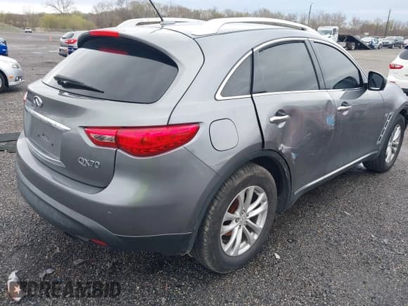 ✅ 2016 Infiniti QX70 • VIN: JN8CS1MW0GM400207 • Lot: 41952548. Listed on IAAI with 146,943 mi. Free auction sales archive from the USA and detailed vehicle history report at DreamBid. Image 4.