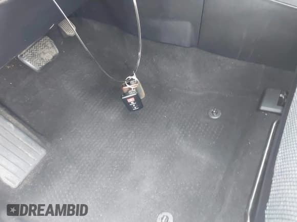 ✅ 2016 Toyota Corolla L • VIN: 2T1BURHE9GC487023 • Lot: 42406868. Listed on IAAI with 111,634 mi. Free auction sales archive from the USA and detailed vehicle history report at DreamBid. Image 11.