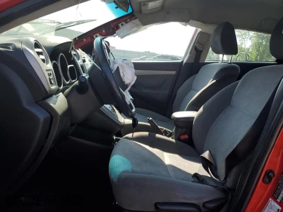 ✅ 2009 Toyota Matrix XRS • VIN: 2T1GE40E29C004329 • Лот: 55268555. Опубликован ранее на Copart с пробегом 274 558 миль. Бесплатный доступ к архиву аукционных продаж из США и подробный отчёт об истории автомобиля на DreamBid. Изображение 7.