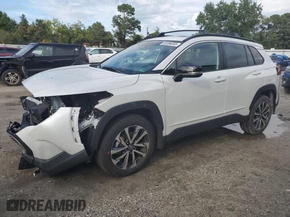 ✅ 2025 Toyota Corolla Cross XLE • VIN: 7MUDAABG1SV130325 • Лот: 69386555. Опубликован ранее на Copart с пробегом 1 223 миль. Бесплатный доступ к архиву аукционных продаж из США и подробный отчёт об истории автомобиля на DreamBid. Изображение 1.