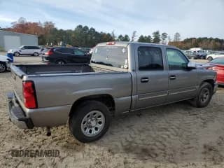 ✅ 2006 Chevrolet Silverado 1500 LS • VIN: 2GCEC13V761302960 • Лот: 82425984. Опубликован ранее на Copart с пробегом 179 077 миль. Бесплатный доступ к архиву аукционных продаж из США и подробный отчёт об истории автомобиля на DreamBid. Изображение 3.