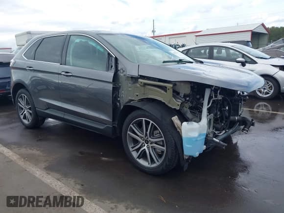 ✅ 2024 Ford Edge Titanium • VIN: 2FMPK4K97RBA42426 • Lot: 43393371. Listed on IAAI with 27,212 mi. Free auction sales archive from the USA and detailed vehicle history report at DreamBid. Image 1.