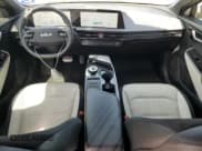 ✅ 2022 Kia EV6 GT-Line • VIN: KNDC44LAXN5031926 • Лот: 53566995. Опубликован ранее на Copart с пробегом 45 391 миль. Бесплатный доступ к архиву аукционных продаж из США и подробный отчёт об истории автомобиля на DreamBid. Изображение 8.