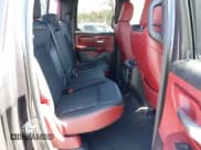 ✅ 2019 Ram 1500 Sport • VIN: 1C6SRFET7KN865680 • Lot: 41807937. Wystawiony na IAAI z przebiegiem 73 091 mil. Bezpłatny archiwum sprzedaży aukcyjnych z USA i szczegółowy raport historii pojazdu na DreamBid. Zdjęcie 8.