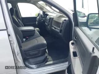 ✅ 2010 Dodge 1500 TRX • VIN: 1D7RV1GT7AS260972 • Lot: 42509701. Wystawiony na IAAI z przebiegiem 206 249 mil. Bezpłatny archiwum sprzedaży aukcyjnych z USA i szczegółowy raport historii pojazdu na DreamBid. Zdjęcie 5.