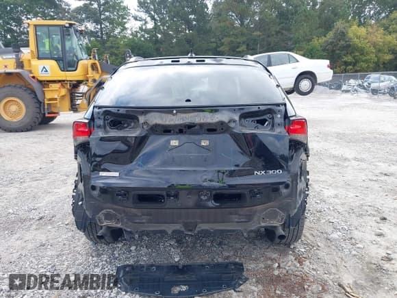 ✅ 2020 Lexus NX 300 F Sport • VIN: JTJSARBZ3L5014730 • Лот: 43321380. Опубликован ранее на IAAI с пробегом 60 020 миль. Бесплатный доступ к архиву аукционных продаж из США и подробный отчёт об истории автомобиля на DreamBid. Изображение 17.