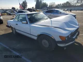 ✅ 1987 Mercedes-Benz 560 SL • VIN: WDBBA48D8HA066224 • Lot: 87976835. Wystawiony na Copart z przebiegiem 196 054 mil. Bezpłatny archiwum sprzedaży aukcyjnych z USA i szczegółowy raport historii pojazdu na DreamBid. Zdjęcie 4.