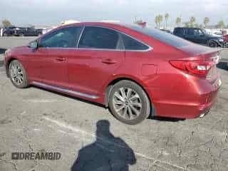 2015 Hyundai Sonata Sport z VIN 5NPE34AF4FH222754, wystawiony jako Copart lot #84972135 z przebiegiem Nie podano mil oraz Szkoda całkowita • Salvage title. Historia ofert i sprzedaży dostępna na DreamBid. Obrazek 2.