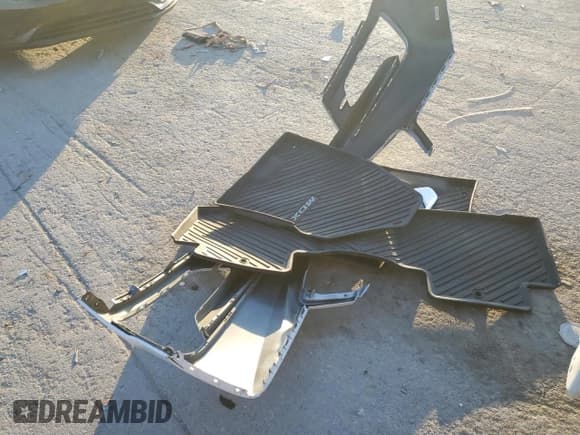 ✅ 2018 Acura MDX Advance • VIN: 5J8YD4H93JL024229 • Лот: 83757524. Опубликован ранее на Copart с пробегом 78 378 миль. Бесплатный доступ к архиву аукционных продаж из США и подробный отчёт об истории автомобиля на DreamBid. Изображение 13.