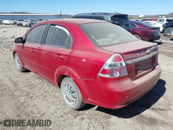 ✅ 2011 Chevrolet Aveo 1LT • VIN: KL1TD5DE2BB135242 • Lot: 41676694. Wystawiony na IAAI z przebiegiem 131 137 mil. Bezpłatny archiwum sprzedaży aukcyjnych z USA i szczegółowy raport historii pojazdu na DreamBid. Zdjęcie 3.