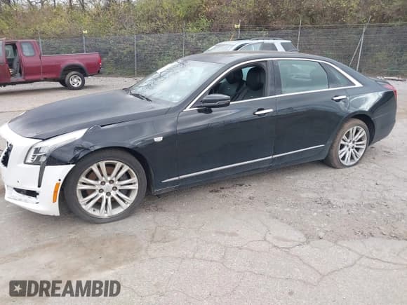 ✅ 2017 Cadillac CT6 AWD • VIN: 1G6KB5RS8HU193588 • Lot: 43731154. Wystawiony na IAAI z przebiegiem Nie podano. Bezpłatny archiwum sprzedaży aukcyjnych z USA i szczegółowy raport historii pojazdu na DreamBid. Zdjęcie 2.