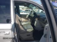 ✅ 2005 Dodge Caravan SXT • VIN: 2D4GP44L05R345986 • Lot: 43653111. Wystawiony na IAAI z przebiegiem 171 419 mil. Bezpłatny archiwum sprzedaży aukcyjnych z USA i szczegółowy raport historii pojazdu na DreamBid. Zdjęcie 5.