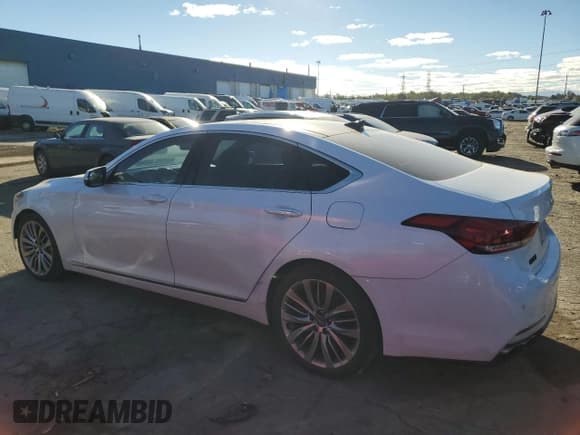 ✅ 2015 Hyundai Genesis 5.0L • VIN: KMHGN4JF7FU031186 • Lot: 73708944. Wystawiony na Copart z przebiegiem 142 682 mil. Bezpłatny archiwum sprzedaży aukcyjnych z USA i szczegółowy raport historii pojazdu na DreamBid. Zdjęcie 2.