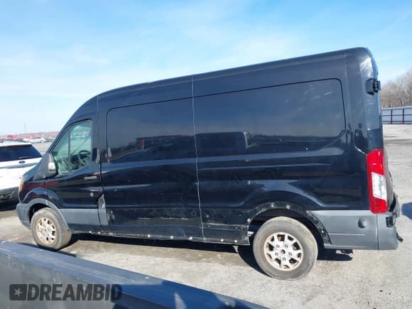 ✅ 2016 Ford Transit Cargo • VIN: 1FTYR2CM0GKB51759 • Lot: 41602091. Wystawiony na IAAI z przebiegiem 158 997 mil. Bezpłatny archiwum sprzedaży aukcyjnych z USA i szczegółowy raport historii pojazdu na DreamBid. Zdjęcie 14.