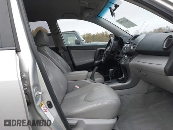 ✅ 2007 Toyota RAV4 Limited • VIN: JTMZD31VX75036086 • Lot: 43575701. Listed on IAAI with 253,833 mi. Free auction sales archive from the USA and detailed vehicle history report at DreamBid. Image 5.