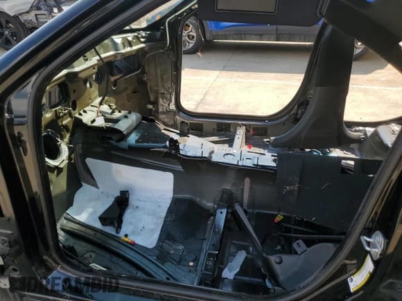 ✅ 2018 Dodge Charger R/T Scat Pack • VIN: 2C3CDXGJ9JH277496 • Lot: 63652305. Listed on Copart with Not provided. Free auction sales archive from the USA and detailed vehicle history report at DreamBid. Image 7.