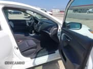 ✅ 2018 Nissan Altima S • VIN: 1N4AL3AP3JC128750 • Lot: 43268222. Wystawiony na IAAI z przebiegiem 50 994 mil. Bezpłatny archiwum sprzedaży aukcyjnych z USA i szczegółowy raport historii pojazdu na DreamBid. Zdjęcie 5.