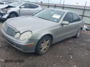 ✅ 2005 Mercedes-Benz E 320 • VIN: WDBUF65J15A695268 • Lot: 43009637. Wystawiony na IAAI z przebiegiem 131 740 mil. Bezpłatny archiwum sprzedaży aukcyjnych z USA i szczegółowy raport historii pojazdu na DreamBid. Zdjęcie 2.