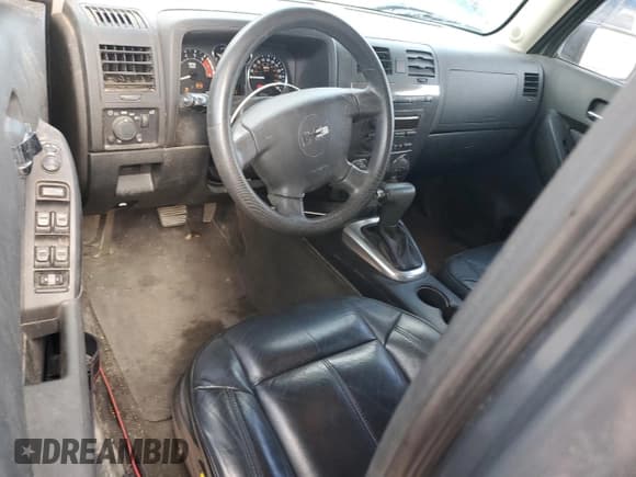 ✅ 2008 Hummer H3 Luxury • VIN: 5GTEN13E788122011 • Lot: 55663095. Wystawiony na Copart z przebiegiem 101 643 mil. Bezpłatny archiwum sprzedaży aukcyjnych z USA i szczegółowy raport historii pojazdu na DreamBid. Zdjęcie 8.