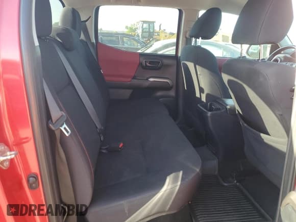 ✅ 2017 Toyota Tacoma TRD Off Road • VIN: 3TMCZ5AN5HM088076 • Lot: 84896005. Listed on Copart with 128,061 mi. Free auction sales archive from the USA and detailed vehicle history report at DreamBid. Image 10.